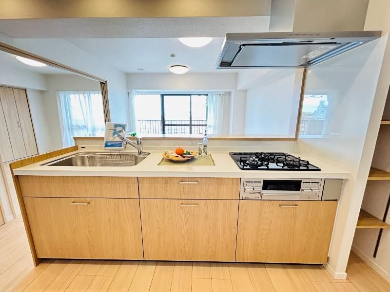 3LDK Apartment in Naha with Balcony and Parking - Thumbnail 2