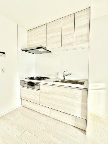 Grace Court Warabi 7F: Renovated 2LDK with 50m² Roof Balcony - Thumbnail 3