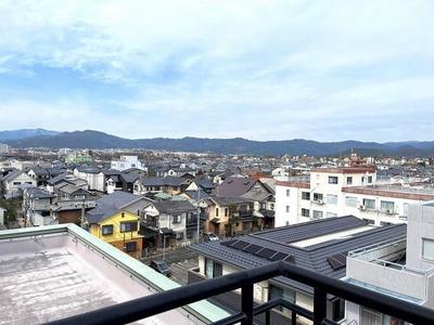 Luxury 3LDK Corner Apartment with Roof Terrace in Shimogamo — Image 3, Sakyo, Kyoto