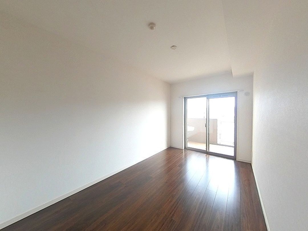2LDK Apartment for Sale in Kochi City, 65.01m² - Thumbnail 3