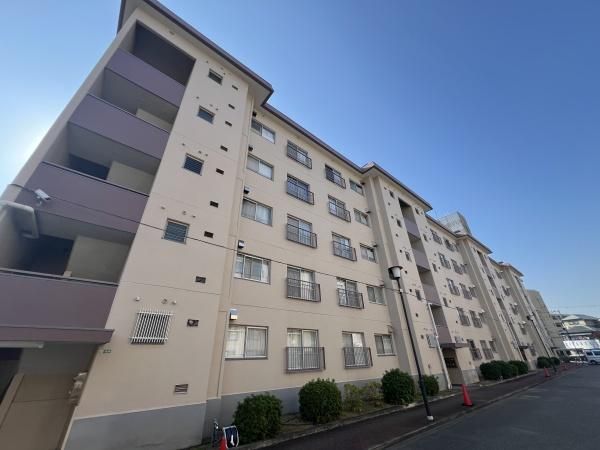 3LDK Apartment in Koshien, Nishinomiya - 70.65㎡ - Thumbnail 2