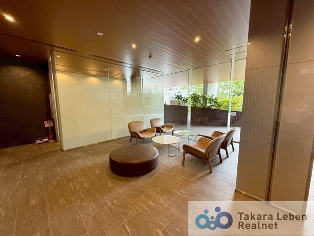 Royal Season Futakotamagawa 2LDK Apartment for Sale in Tokyo - Thumbnail 4