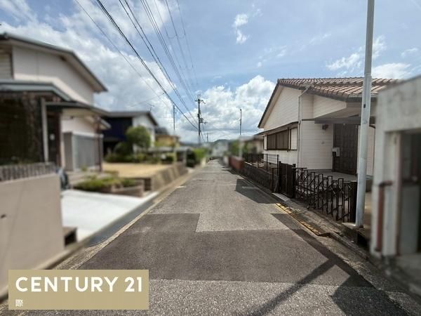 74.8 Tsubo Land for Sale in Kinokawa City, Wakayama - Thumbnail 2