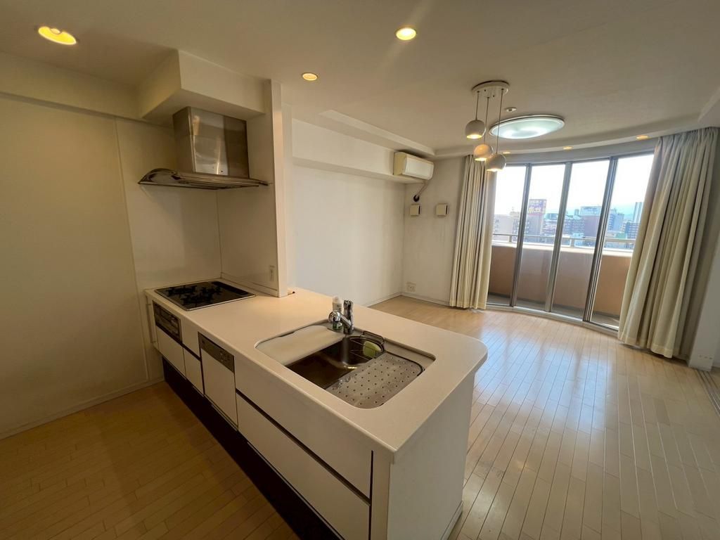 3LDK Apartment for Sale in Arist Tower Wakayama City - Thumbnail 4