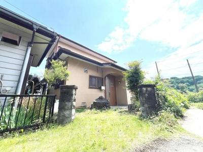 1978 Japanese-Style House in Hadano with Dual-Aspect Windows — Image 1, Hadano, Kanagawa