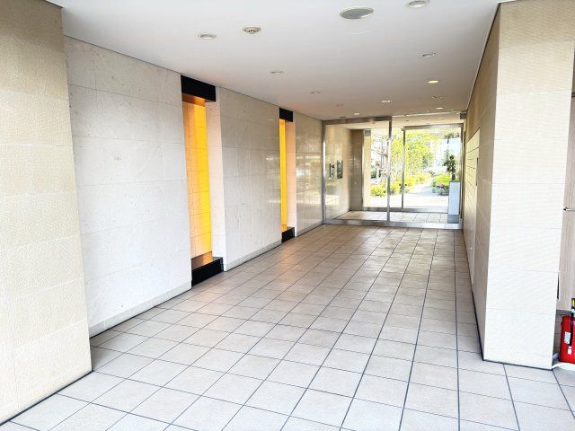 3LDK Apartment for Sale in Koto Ward, Tokyo - 73.16m² - Thumbnail 4