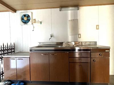 [Homes] Used detached house 15 minutes walk from Nishigobo Station on the Kishu Railway (Mihama-cho, Hidaka-gun) — Image 2, Mihama, Wakayama