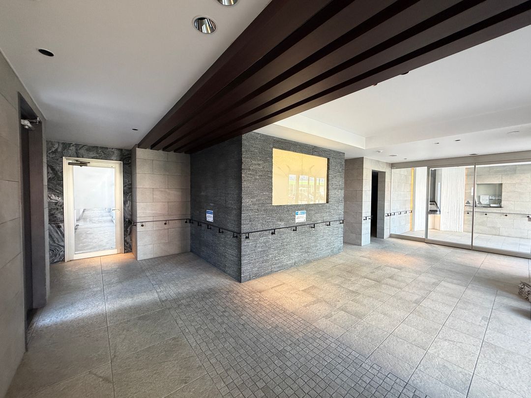 Alphasmart Jingu Kita 3LDK Apartment for Sale in Miyazaki - Thumbnail 2