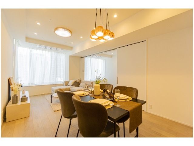 Park Court Akasaka The Tower 11F 2LDK Apartment for Sale - Thumbnail 2