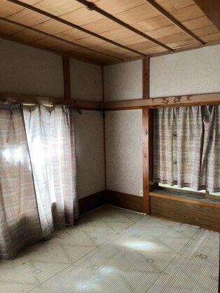 Large 8SLDK House on 4244 sqm Land in Shiwa Town, Iwate - Thumbnail 2