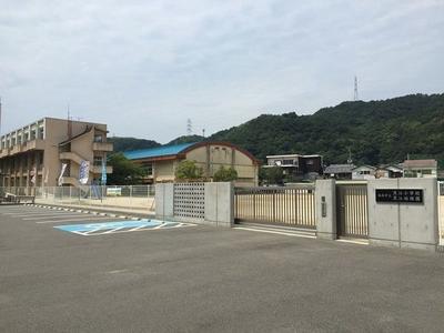 5LDK House for Sale in Kainan City, Wakayama Prefecture — Image 1, Kainan, Wakayama