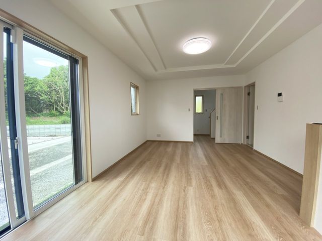 3LDK Modern House for Sale in Kiyotake, Miyazaki City - Thumbnail 3