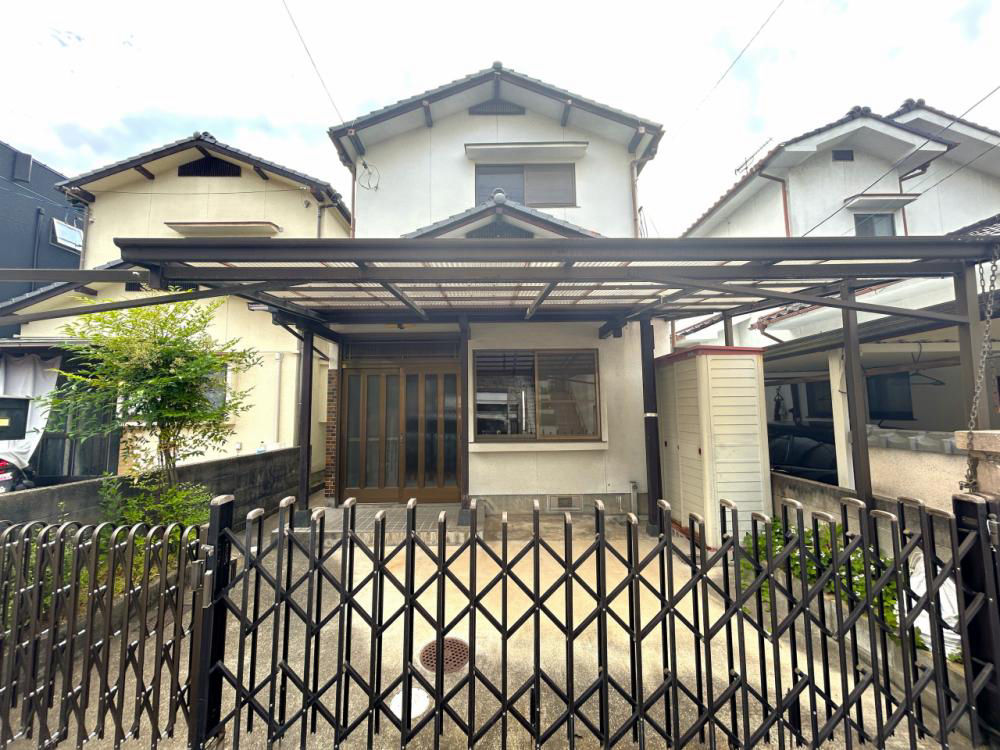 Traditional 5DK House in Kure City with Renovation Potential - Thumbnail 4