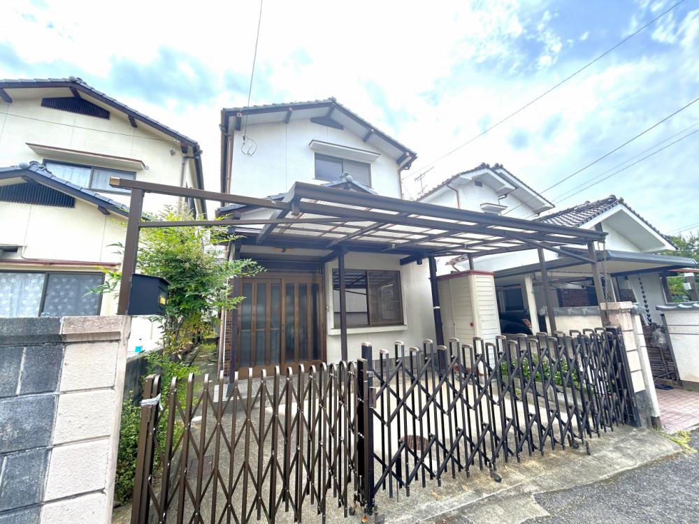 Traditional 5DK House in Kure City with Renovation Potential - Thumbnail 3