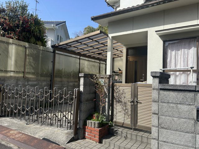 5DK House for Sale in Matsuyama with Parking - Thumbnail 4