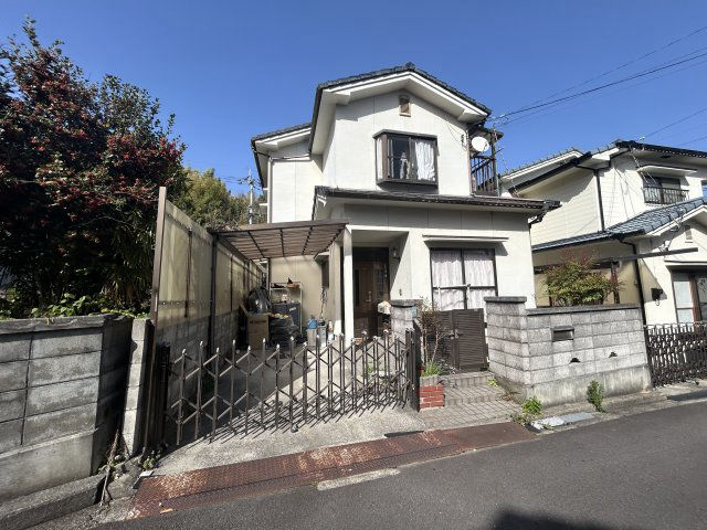 5DK House for Sale in Matsuyama with Parking - Thumbnail 2