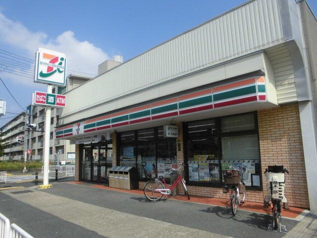 Land for Sale in Uji City, Kyoto with Old House - Near Kuzuha Station - Thumbnail 3