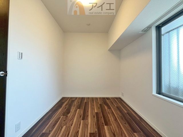 Sophia Matsudo 4LDK Apartment for Sale in Chiba - Thumbnail 3
