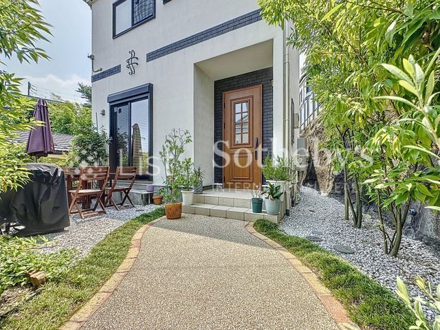 4LDK House for Sale in Kanazawa-ku, Yokohama - Near Mutsuura Station - Thumbnail 2