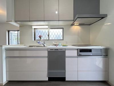 Renovated 4LDK House in Tondabayashi, Osaka — Image 1, Tondabayashi, Osaka