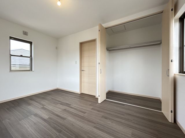 Renovated 4LDK House in Tondabayashi, Osaka - Thumbnail 2