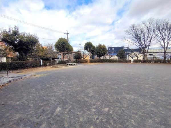 Unibell Issha Park Avenue 3LDK Condo in Nagoya Meito Ward - Thumbnail 2
