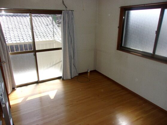 3DK Wooden House for Rent in Numazu, Shizuoka - Vacant Property - Thumbnail 4