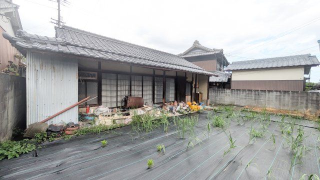 Land for Sale in Zentsuji City, Kagawa - South-Facing Plot - Thumbnail 3