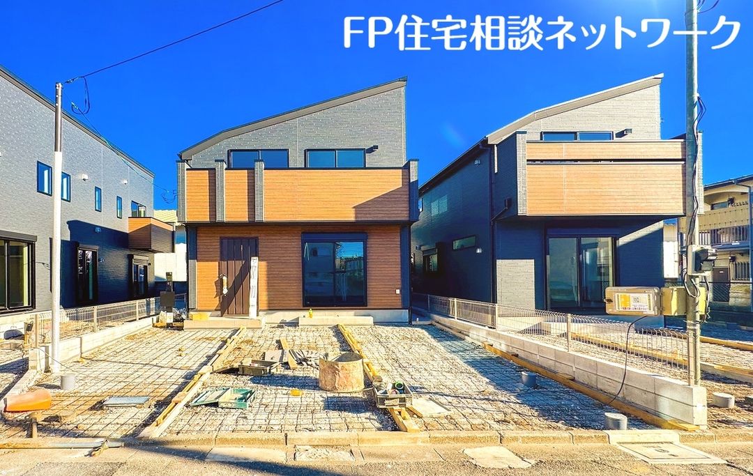 New 4LDK Detached House in Mitaka with 2 Car Parks - Thumbnail 2