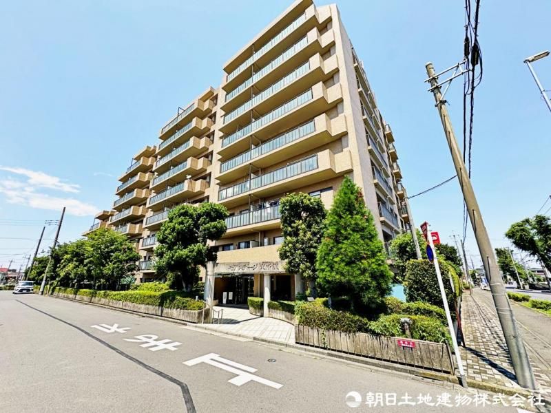 More Stage Higashi-Tokorozawa 3LDK Apartment for Sale - Image 1