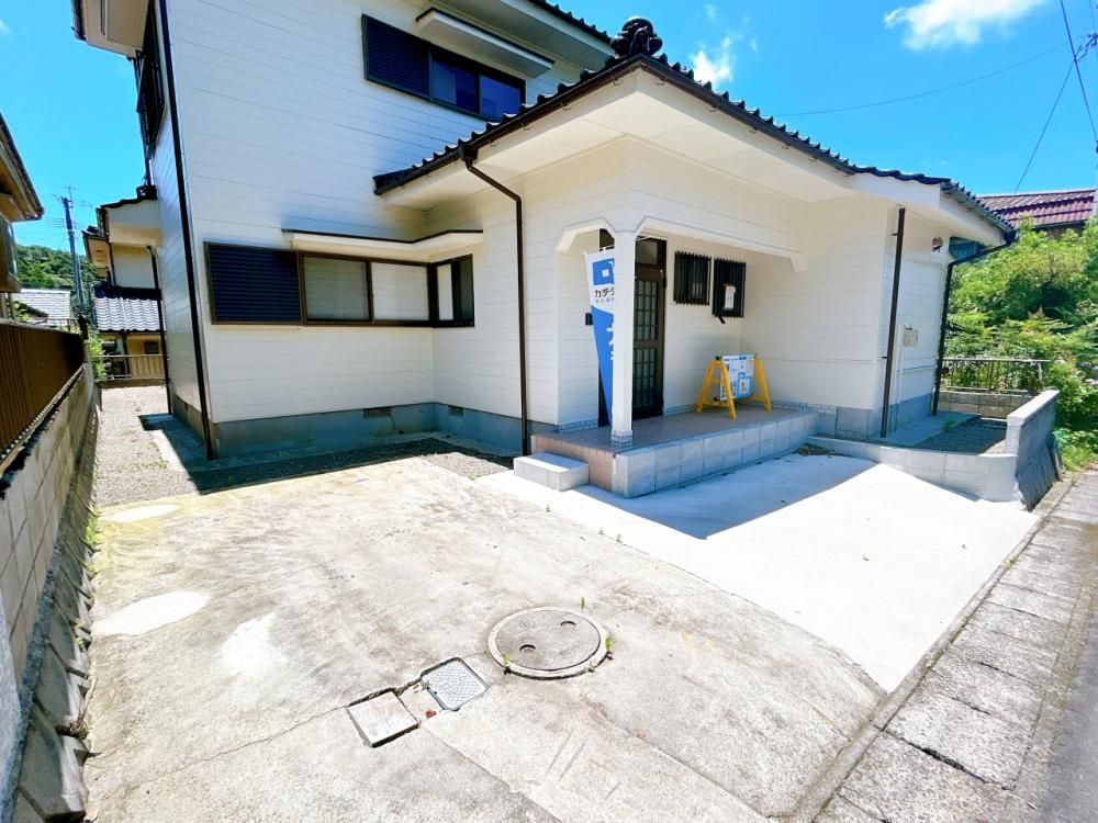 Renovated 4DK House in Kagoshima with Parking - Thumbnail 2