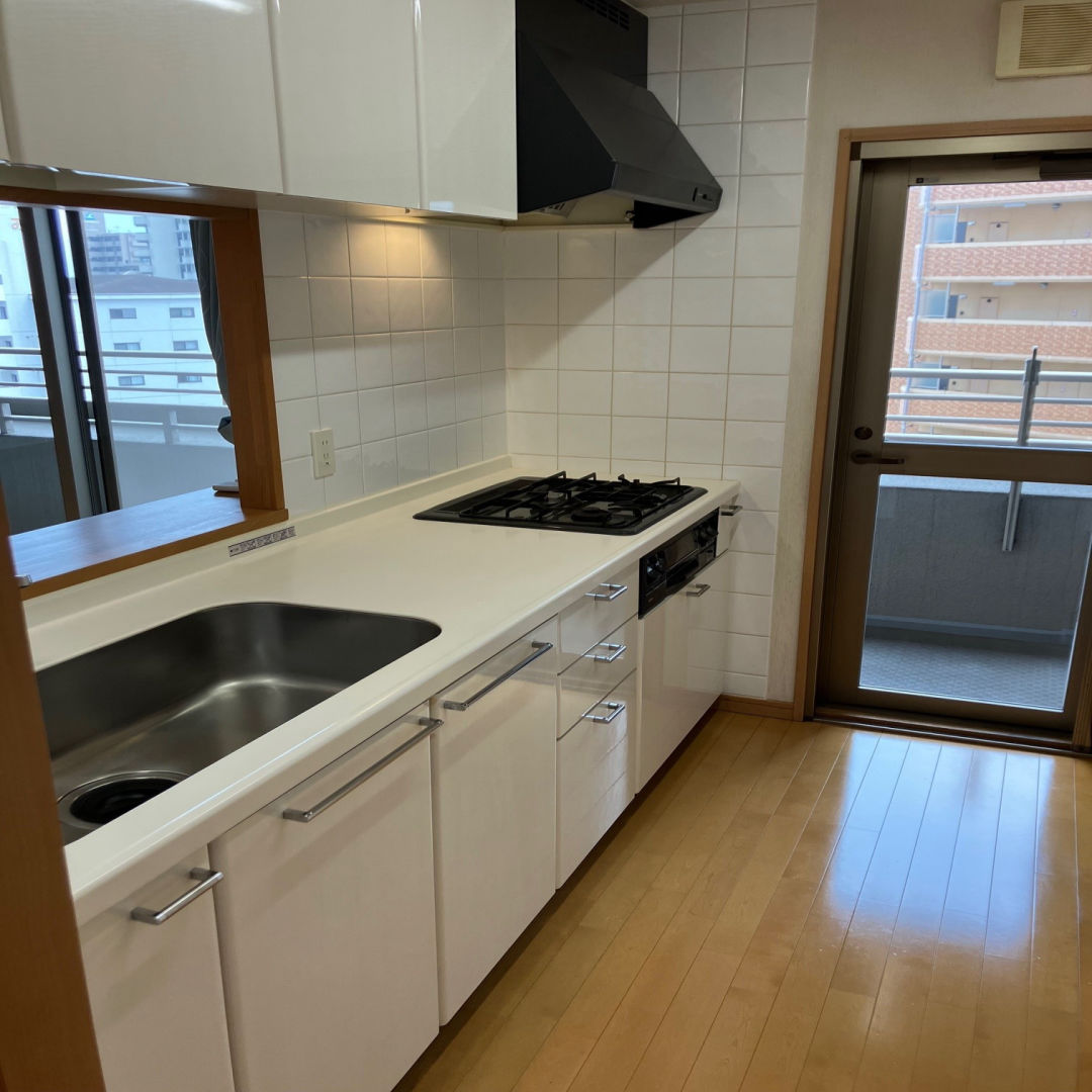 3LDK Apartment in Matsuyama with Balcony - Thumbnail 4