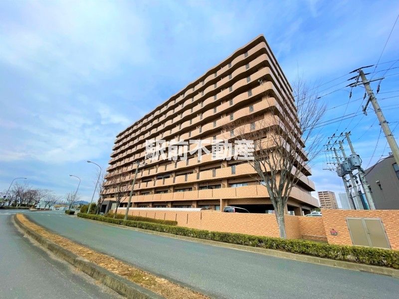 3LDK Apartment for Sale Near Tosu Station, Saga | 78.72 sqm - Thumbnail 2