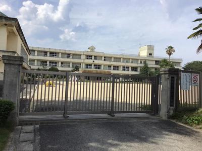 Ishikei, Tanbara-cho, Saijo City, residential building with store | Saijo City, JR Yosan Line Mibukawa Station, 20 minutes by bus, get off at Ishikei bus stop, 3 minutes walk from used detached house (Property number: 3702182-0000254) — Image 4, Saijo, Ehime