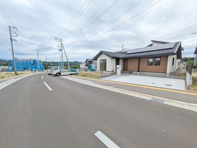 3LDK House in Shiawase no Mori, Miyagi - 2023 Build - Thumbnail 2