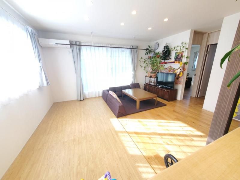 4SLDK Two-Generation House in Shirai, Chiba with Solar Power - Thumbnail 3