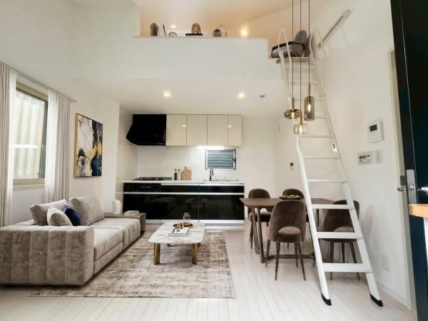 2DK Detached House for Sale in Nerima, Tokyo - Thumbnail 2