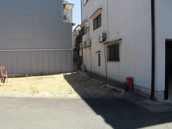 Land for Sale in Yamashina Ward, Kyoto - 78.41 sqm Corner Lot - Thumbnail 3