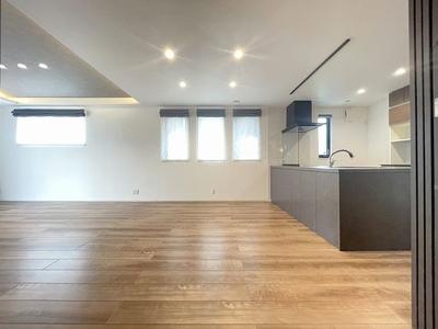 4LDK Family Home in Kounosu with 130㎡ Living Space — Image 3, Konosu, Saitama