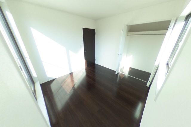 Renovated 4LDK Corner House in Chuo City, Yamanashi - Thumbnail 2