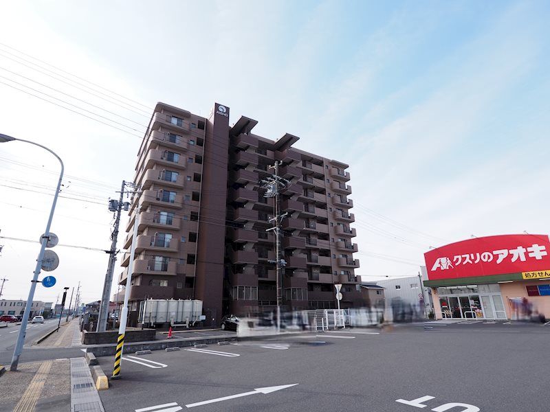 VIGOAISHO Kuwana 8F 3LDK Condo for Sale in Mie - Thumbnail 3