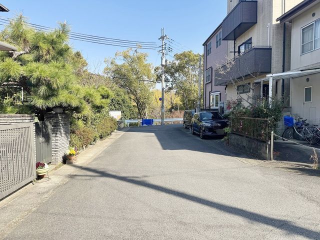 Land for Sale with Old House in Nishikyo Ward, Kyoto - Thumbnail 3