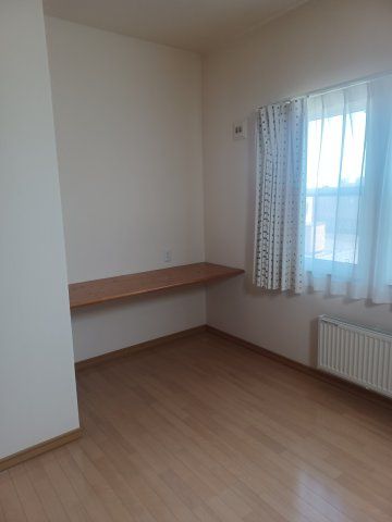 4LDK House for Sale in Iwamizawa, Hokkaido with 484 sqm Land - Thumbnail 3