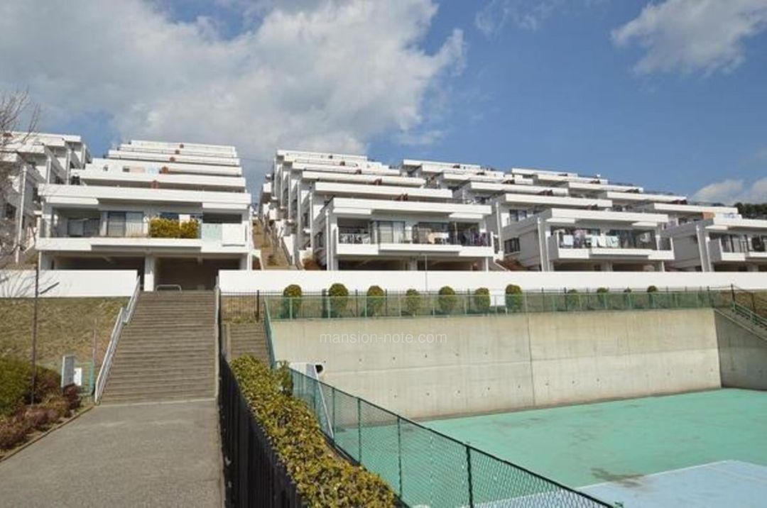 Green Terrace Hongodai 3LDK Apartment for Sale in Yokohama - Thumbnail 4