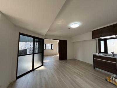 Renovated 3LDK Apartment in Urban Palace Kokura II, Kitakyushu — Image 1, Kokura Kita, Fukuoka