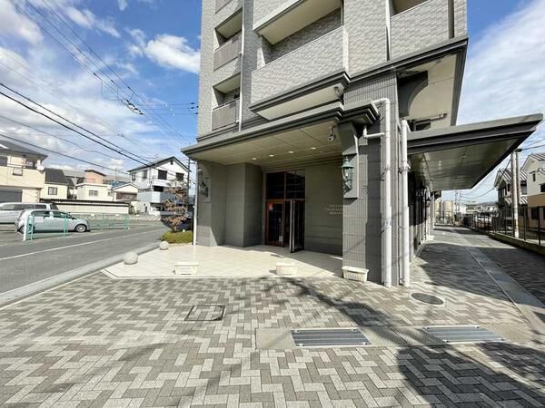 4LDK Apartment for Sale Near Takadashi Station, Yamatotakada - Thumbnail 3
