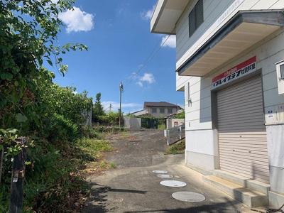 Used detached house Kinokawa City Nakamitani 408, 409-1 - Kinokawa City — Image 1, Kinokawa, Wakayama