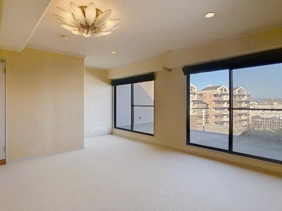 3LDK Condo with Private Garden for Sale in Kanazawa - Thumbnail 4
