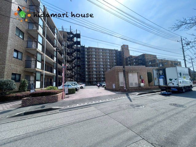 Lions Mansion Omiya Sashiougi II 8F Condo for Sale in Saitama - Thumbnail 2