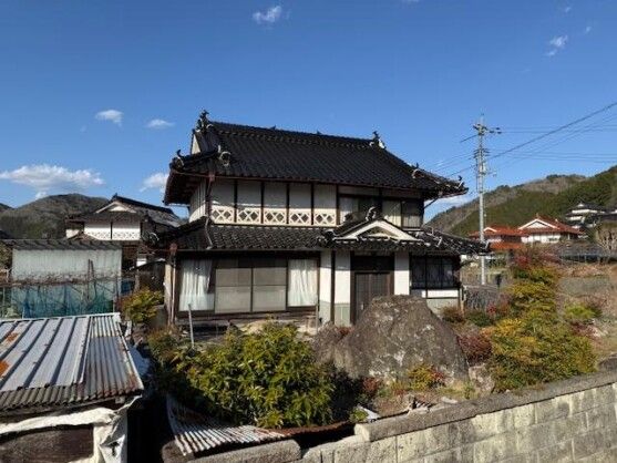 8SDK Wooden House with Farmland for Sale in Maniwa, Okayama - Thumbnail 3